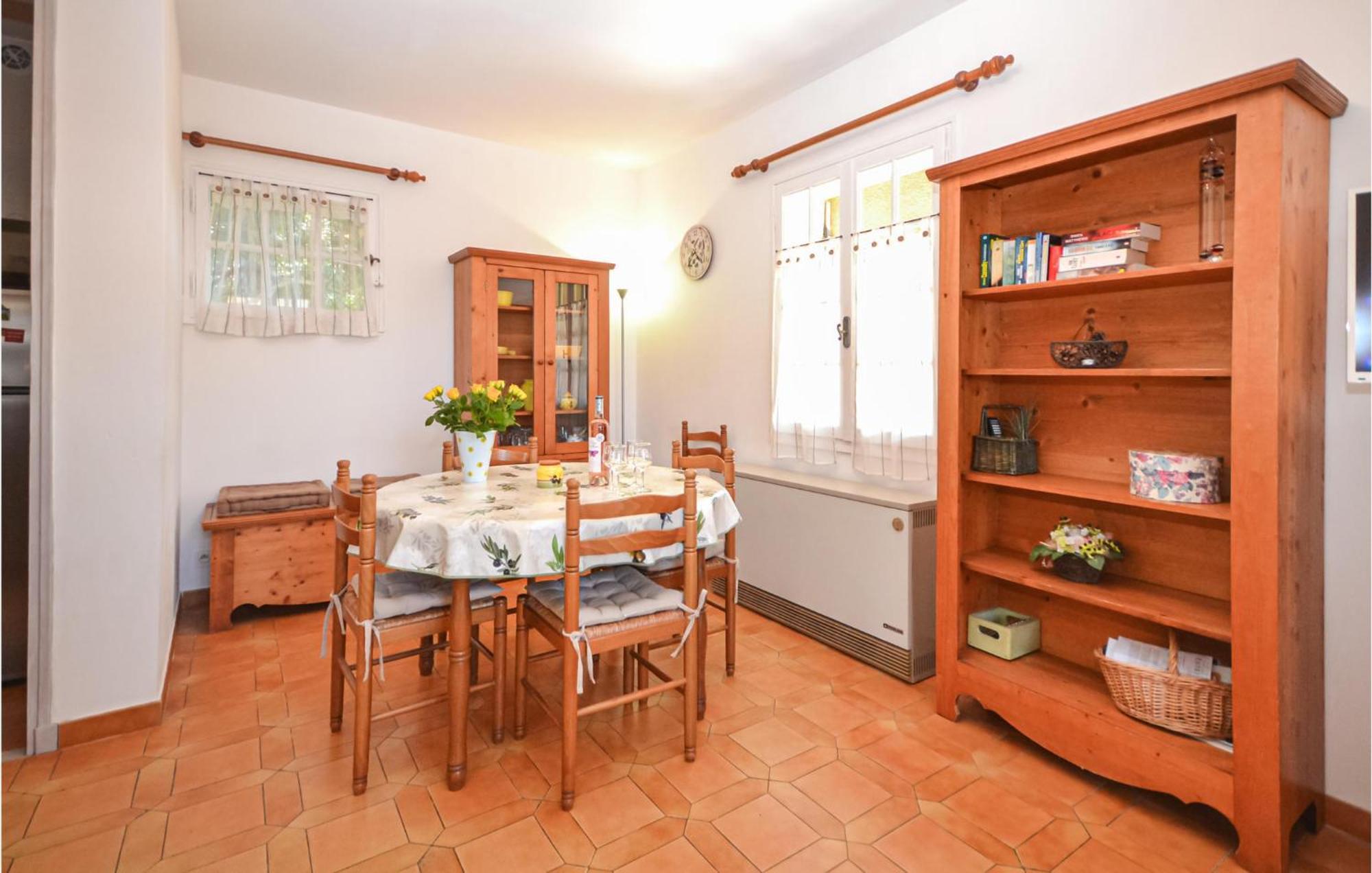 1 Bedroom Pet Friendly Home In Entrechaux Extérieur photo