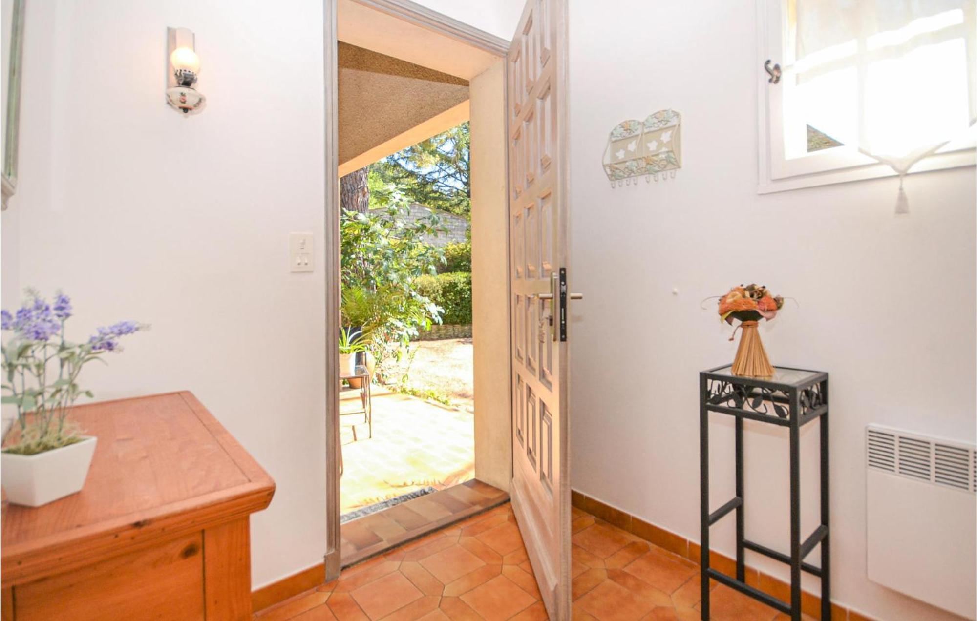 1 Bedroom Pet Friendly Home In Entrechaux Extérieur photo