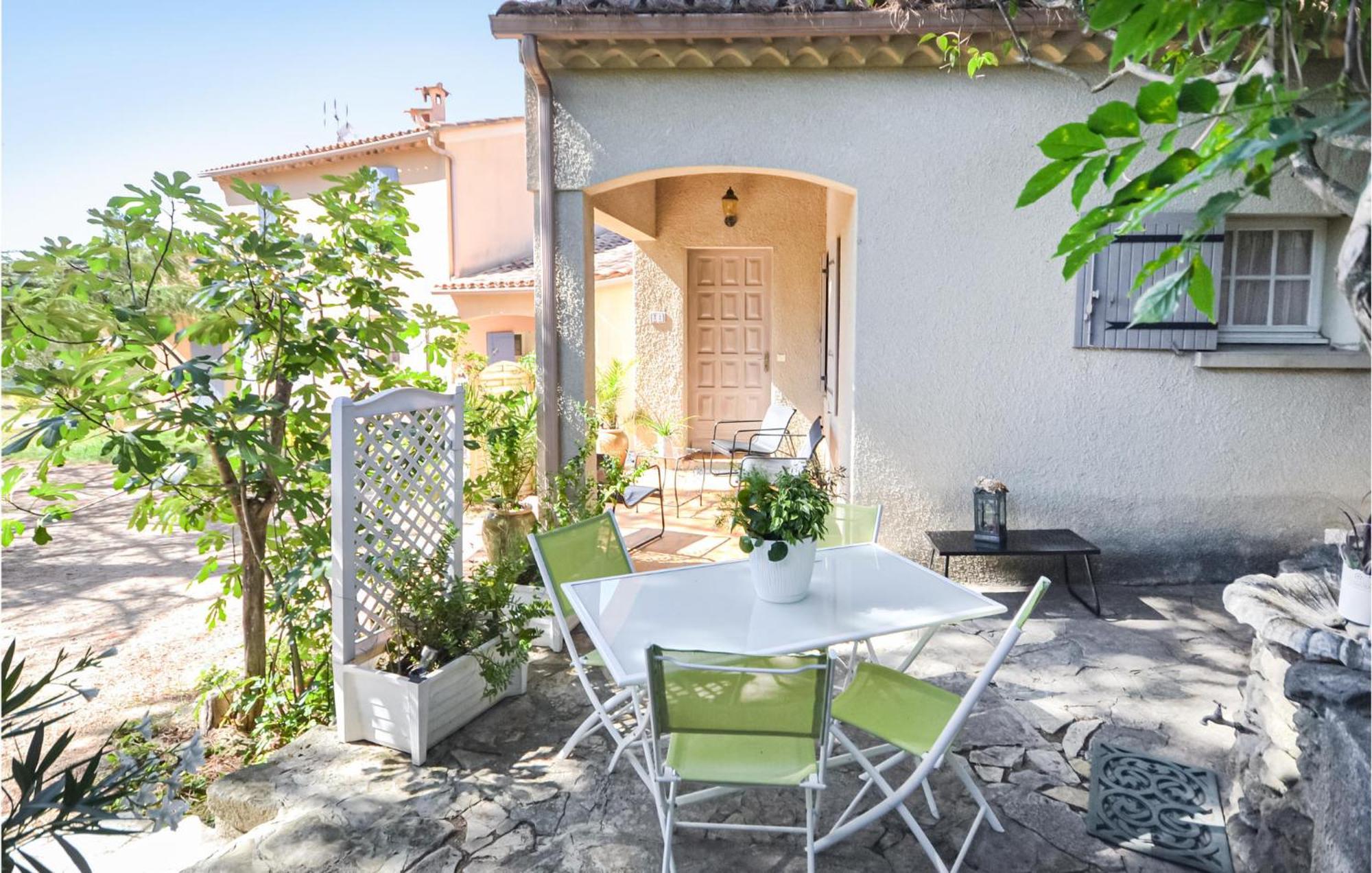 1 Bedroom Pet Friendly Home In Entrechaux Extérieur photo